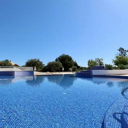 Valley 03- Cleverdetails, Monte Verde, Lux, Distant Sea View, 3 Bedroom, 4 Saltwater Pools Vilamoura