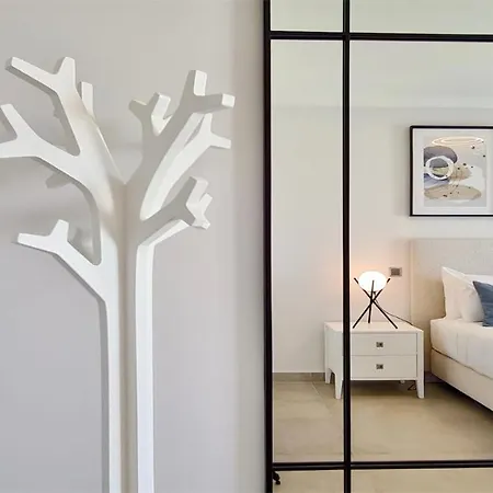 Valley 03- Cleverdetails, Monte Verde, Lux, Distant Sea View, 3 Bedroom, 4 Saltwater Pools Vilamoura