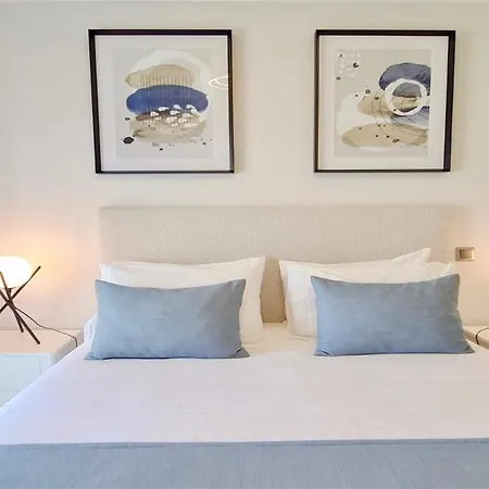 Apartment Valley 03- Cleverdetails, Monte Verde, Lux, Distant Sea View, 3 Bedroom, 4 Saltwater Pools Vilamoura