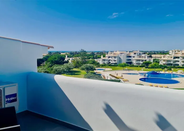 Valley 03- Cleverdetails, Monte Verde, Lux, Distant Sea View, 3 Bedroom, 4 Saltwater Pools Apartament