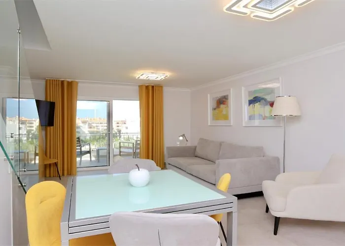 Valley 03- Cleverdetails, Monte Verde, Lux, Distant Sea View, 3 Bedroom, 4 Saltwater Pools