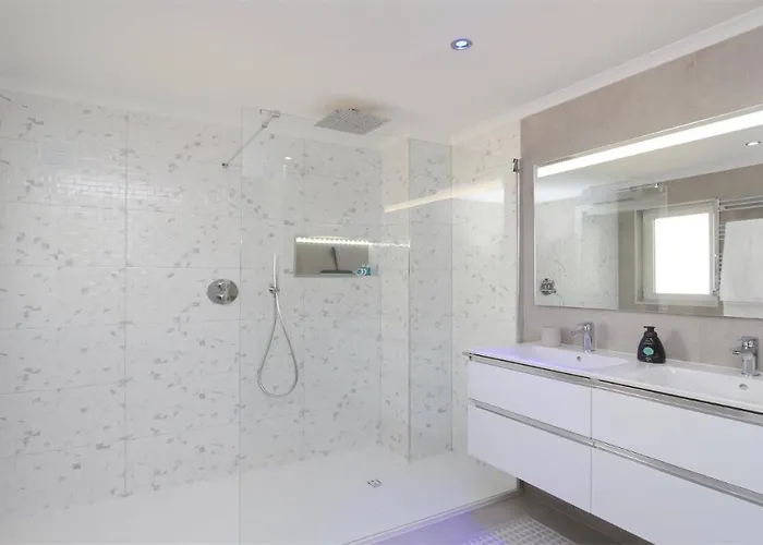 Apartament Valley 03- Cleverdetails, Monte Verde, Lux, Distant Sea View, 3 Bedroom, 4 Saltwater Pools Vilamoura